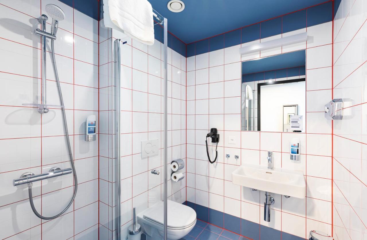 Meininger Hotel Geneve Centre Charmilles Εξωτερικό φωτογραφία