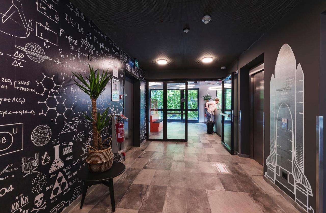 Meininger Hotel Geneve Centre Charmilles Εξωτερικό φωτογραφία